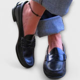 Klasični ženski loaferji