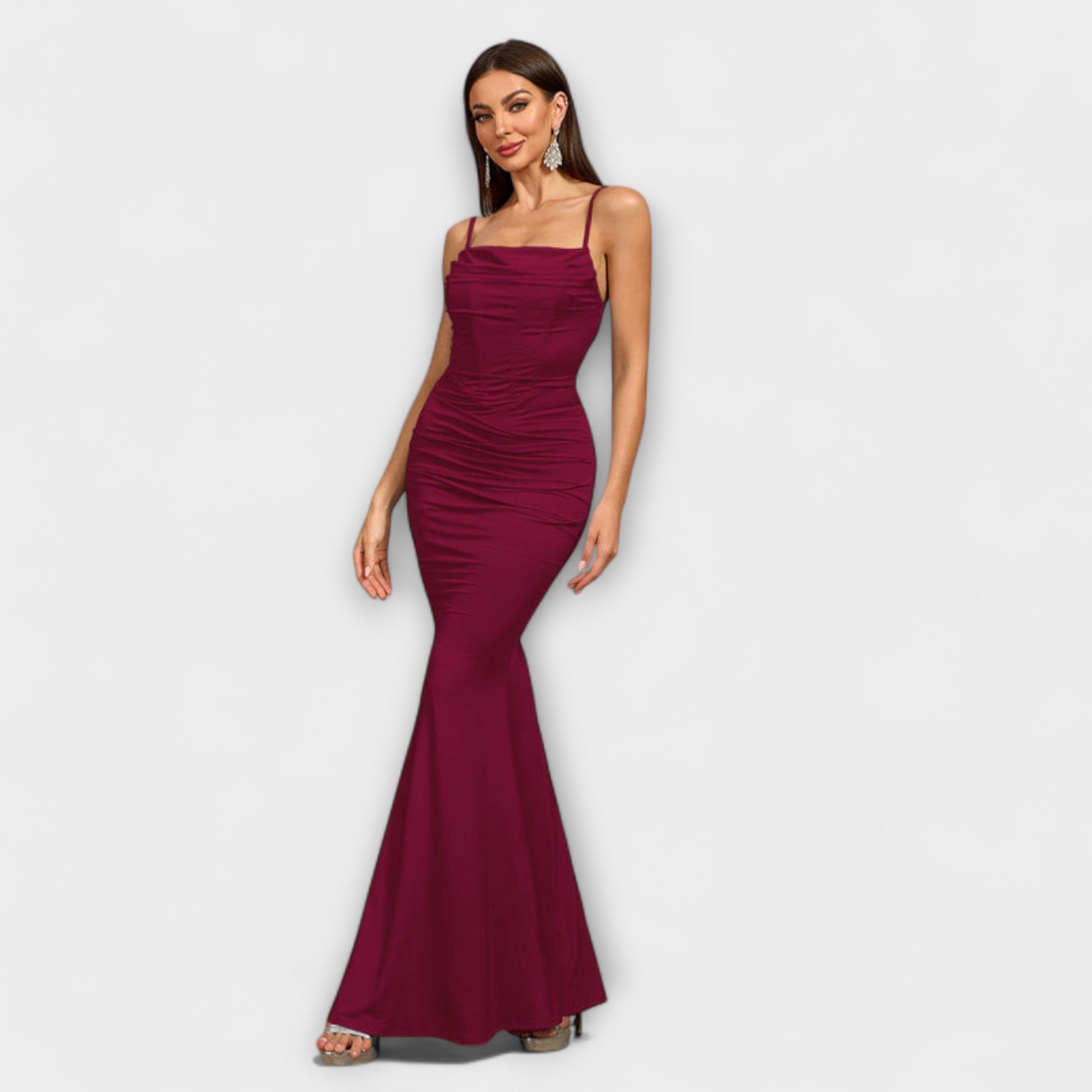 Callie - Elegantna Obleka s Volančki