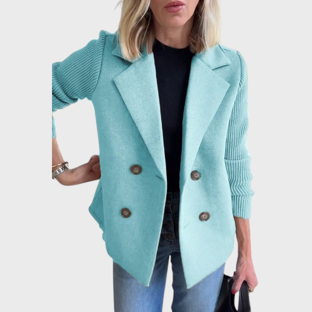 Emma - Eleganten blazer z pletenicami na rokavih