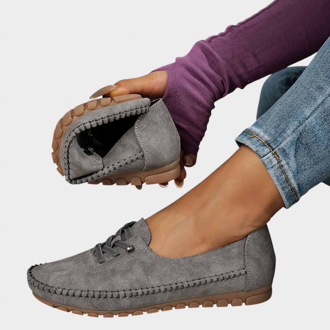 Sara – Mehak Mokasin s Polno Podporo za Občutljive Noge